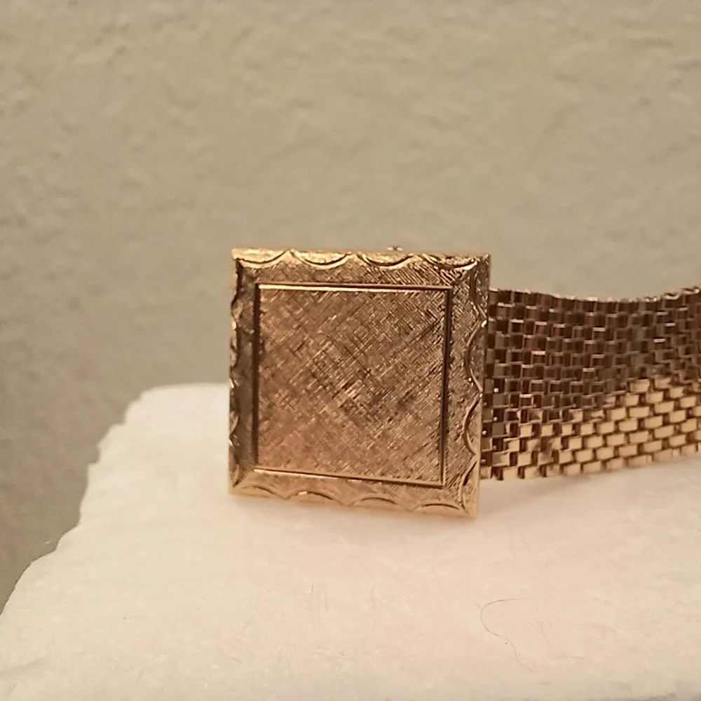 Vintage Textured Square Gold Tone Mesh Wrap Around Cufflinks Can Be Monogramed
